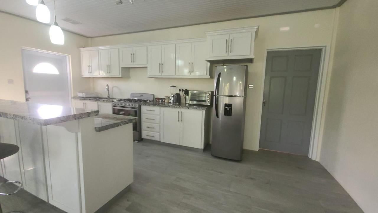 Tranquility Suites- Feels Like Home Choiseul Экстерьер фото