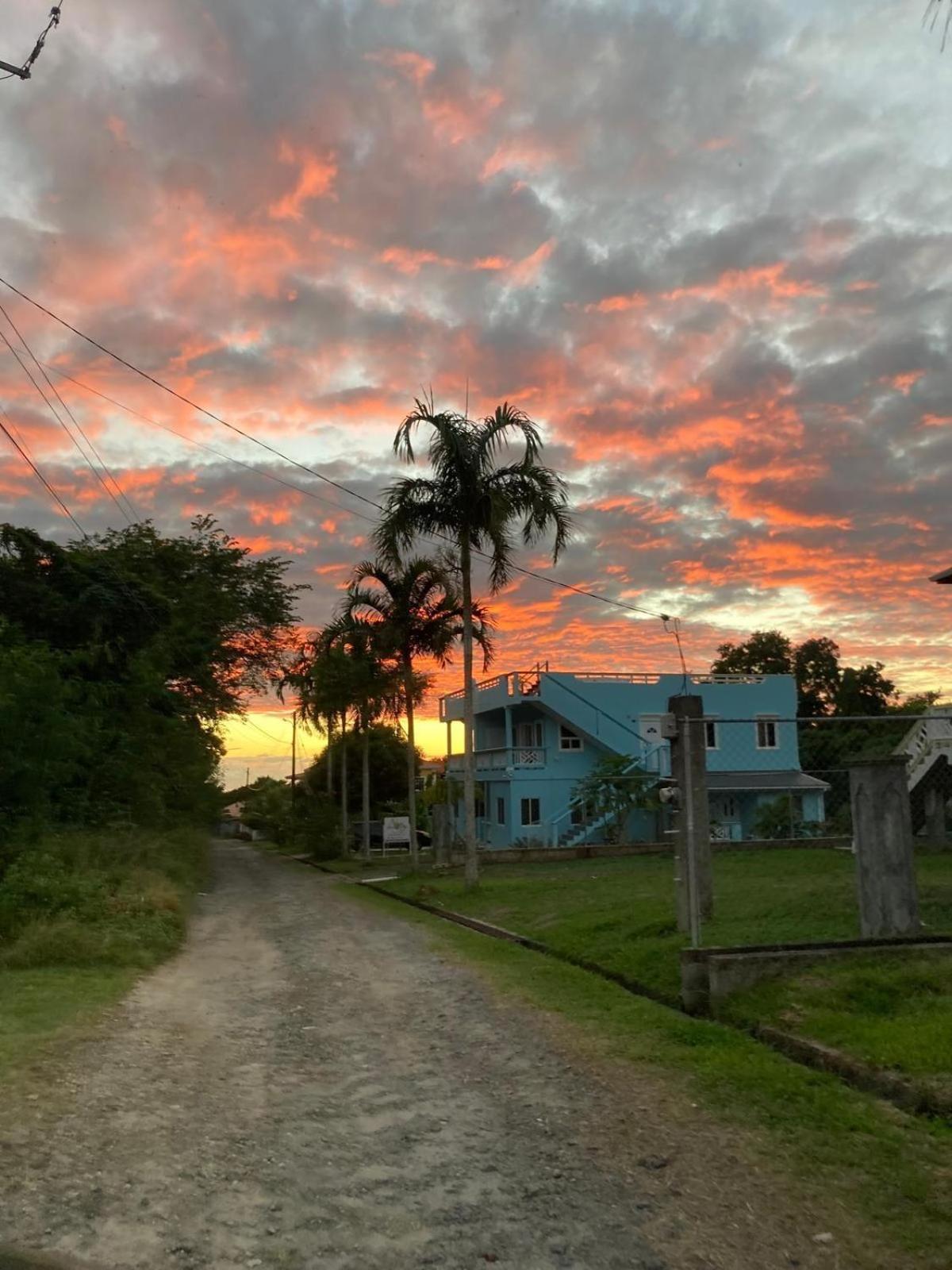 Tranquility Suites- Feels Like Home Choiseul Экстерьер фото